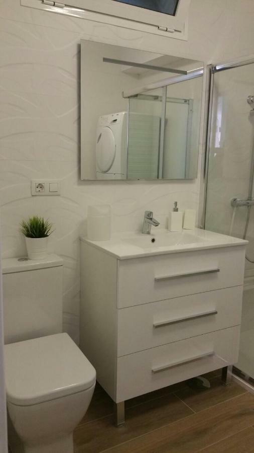 Beachfront Los Cristianos Apartment Arona  Bagian luar foto