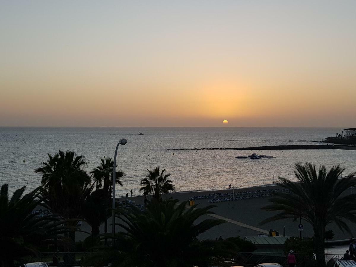 Beachfront Los Cristianos Apartment Arona  Bagian luar foto